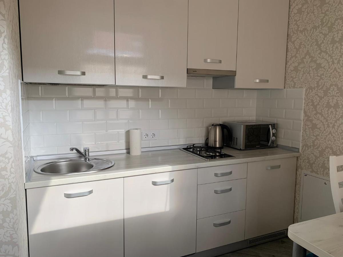 Ok Apartments Yana Zhyzhky リヴィウ エクステリア 写真