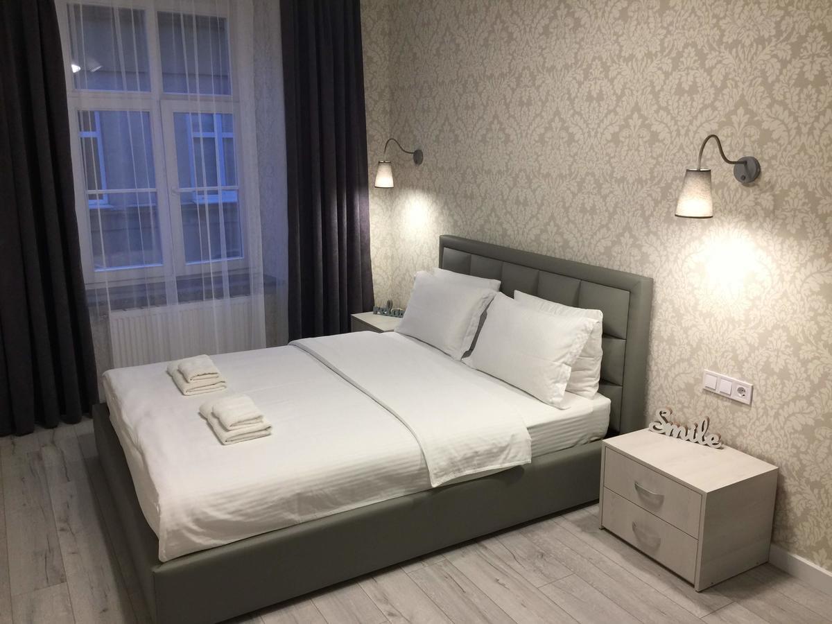 Ok Apartments Yana Zhyzhky リヴィウ エクステリア 写真